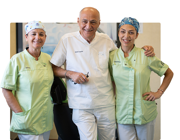 Dott. Mauro Capritti con il suo team odontoiatrico a Pistoia, esperti in ortodonzia, gnatologia e allineatori invisibili per adulti e bambini